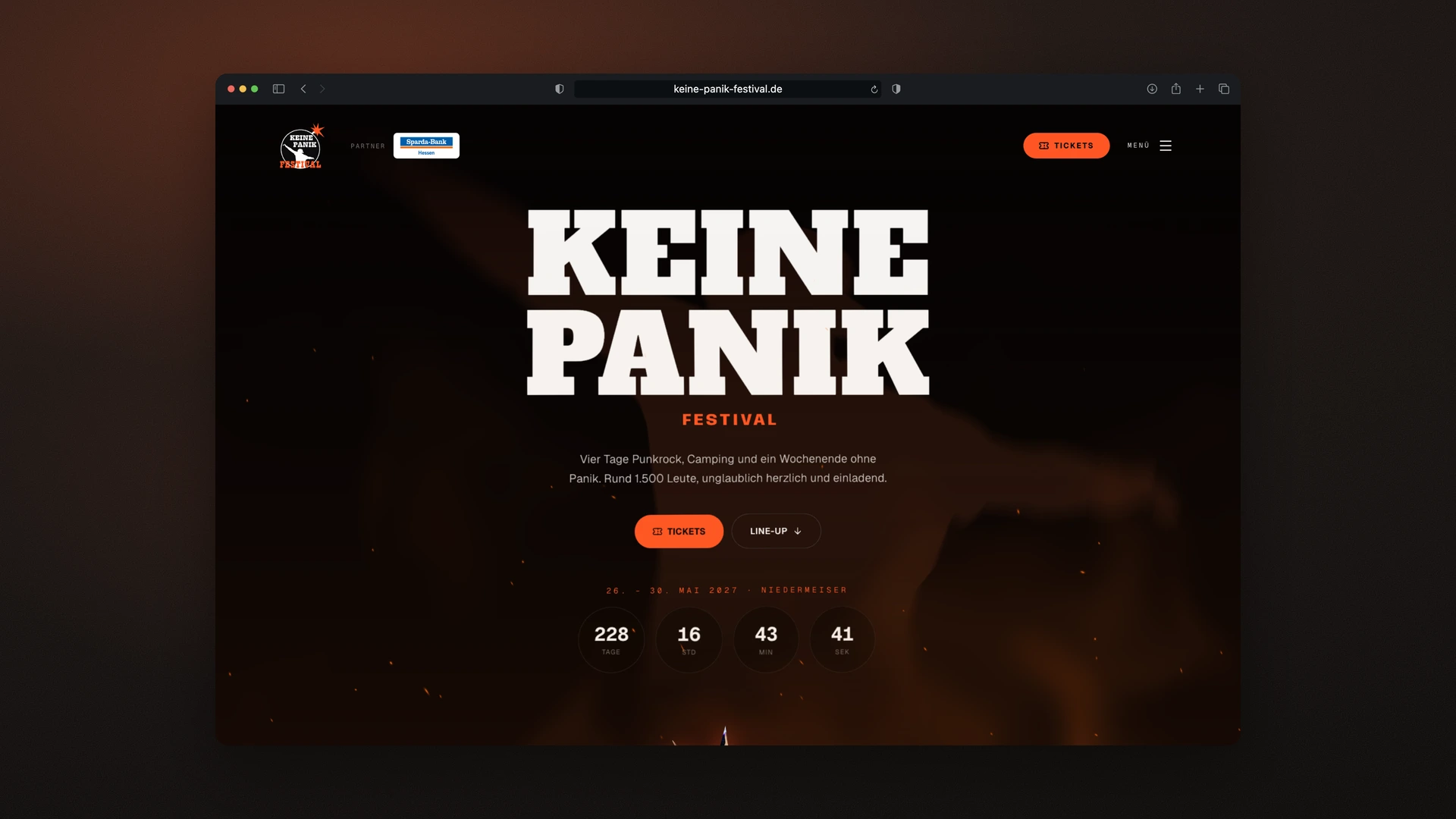 Keine Panik Festival - Desktop Home with the Wordmark, the Countdown and the Ember Glow
